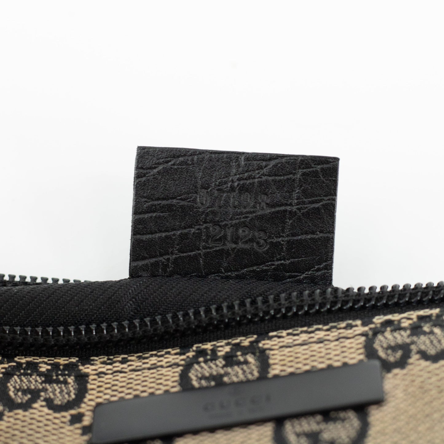 Gucci GG Canas Brown w/ Black Trim Boat Pochette #1804