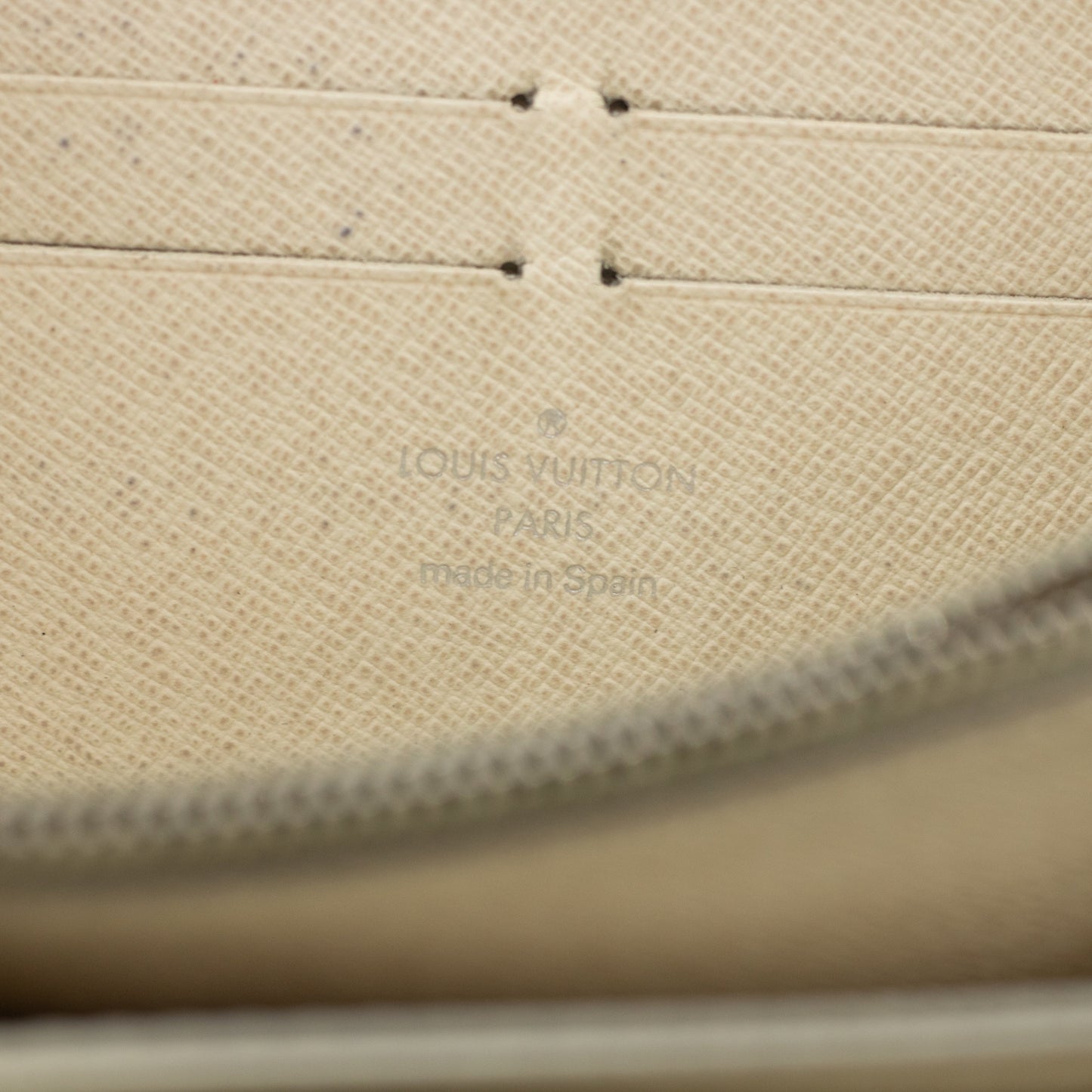 Louis Vuitton Black Epi Zippy Organizer Wallet #1860