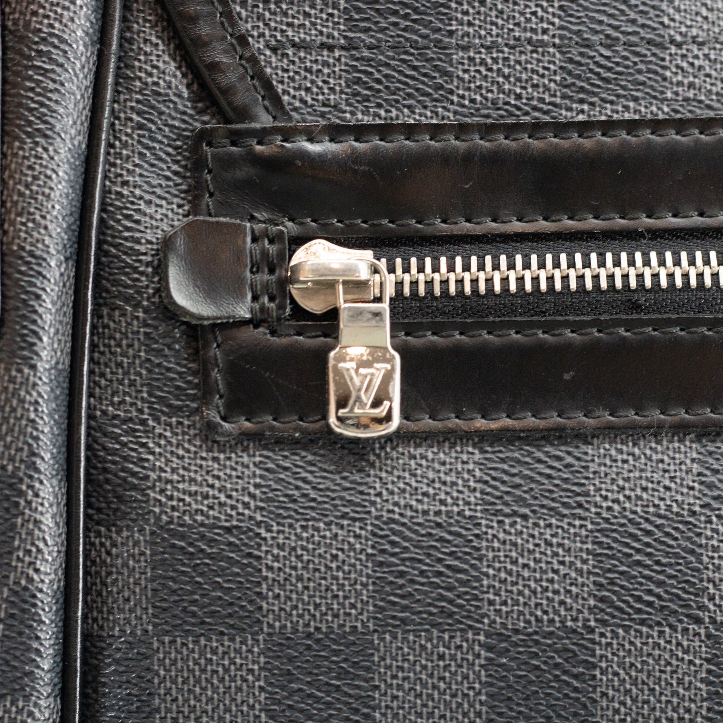 Louis Vuitton Damier Graphite Daniel MM Shoulder Bag #1913