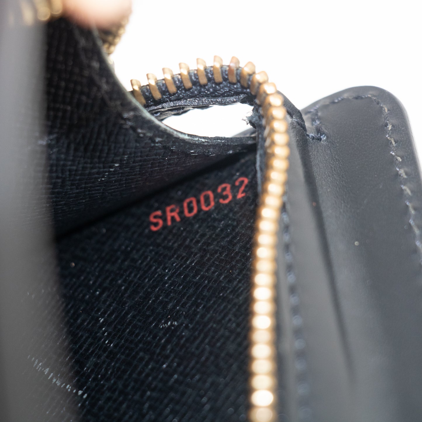 Louis Vuitton Black Epi Pochette Homme #2231