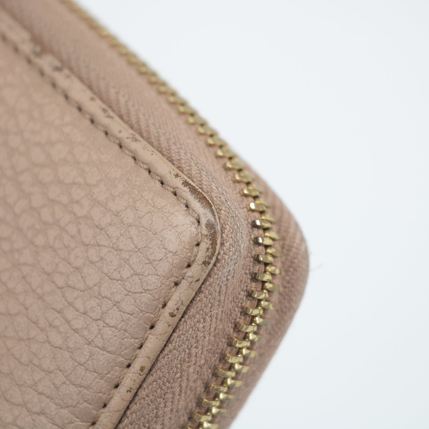 Gucci Beige Pink GG Marmont Leather Round Zip Long Wallet #2239