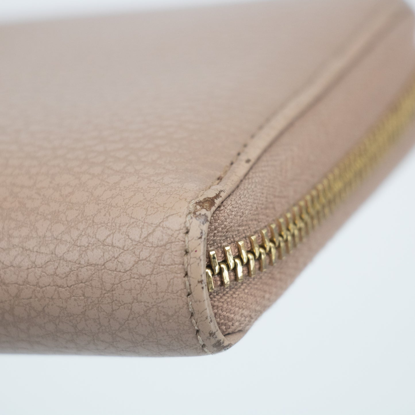 Gucci Beige Pink GG Marmont Leather Round Zip Long Wallet #2239