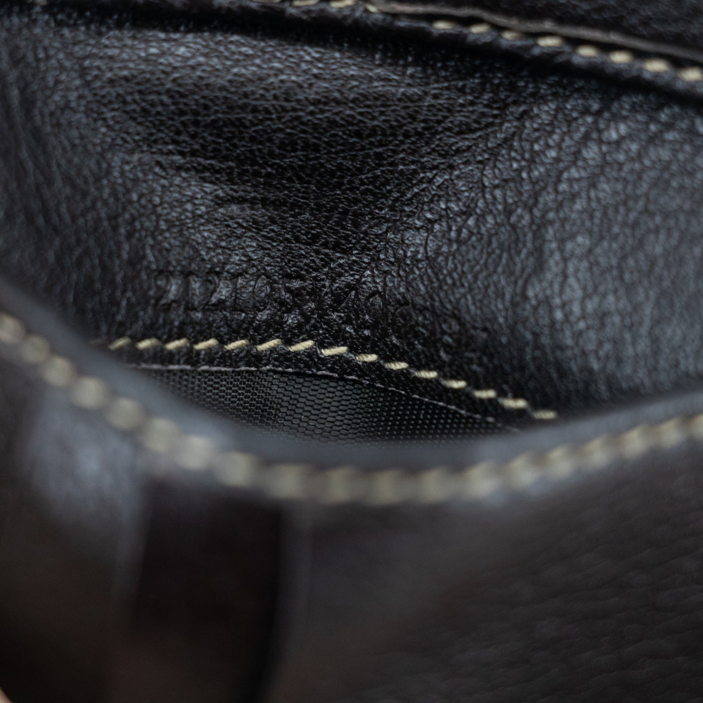 Gucci Black Guccisima Leather Compact Wallet #2284