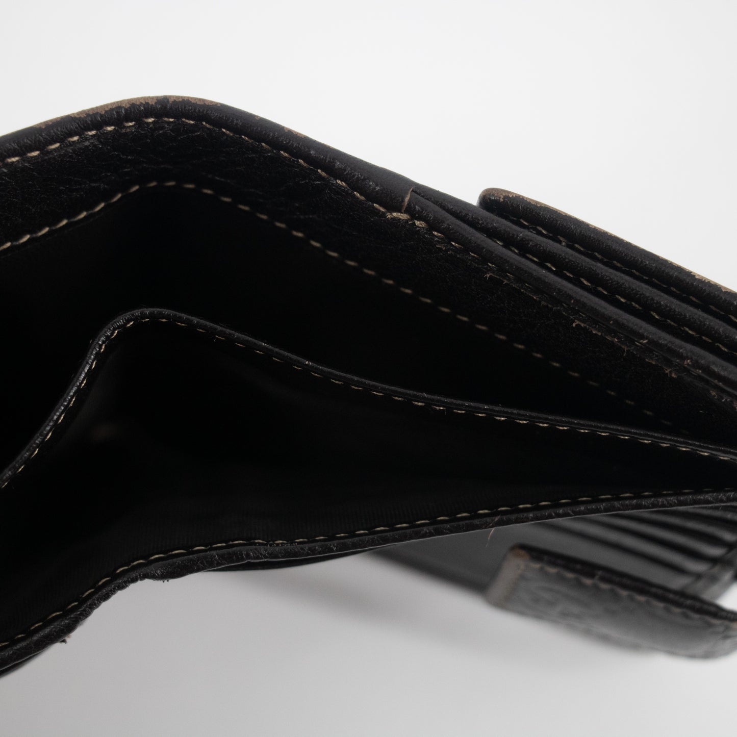 Gucci Black Guccisima Leather Compact Wallet #2284