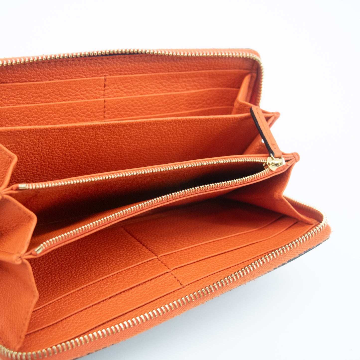 Gucci Black Logo Zip Around Wallet w/ Orange Trim #2310