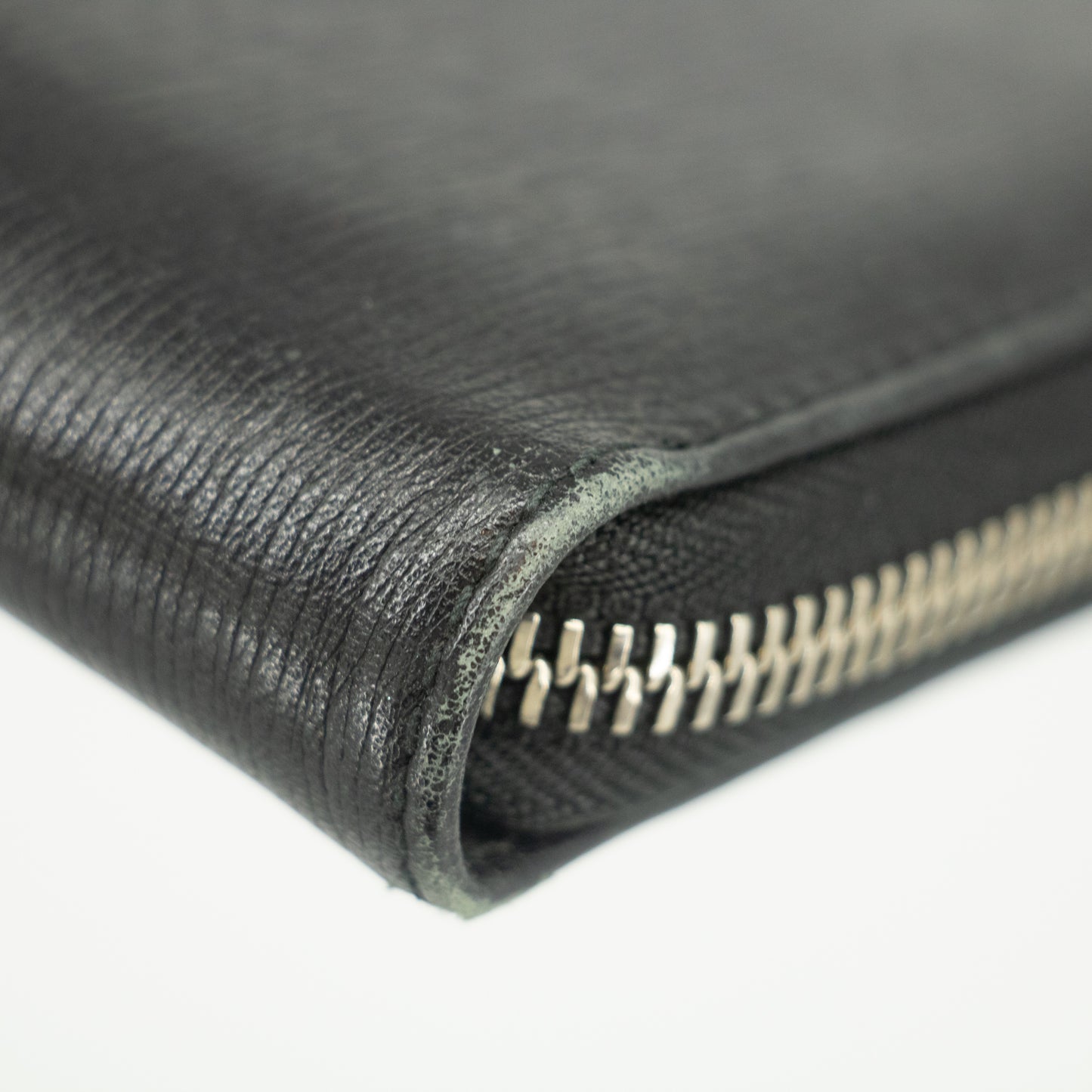Gucci Black Leather Zip Around Clutch Bag #2574