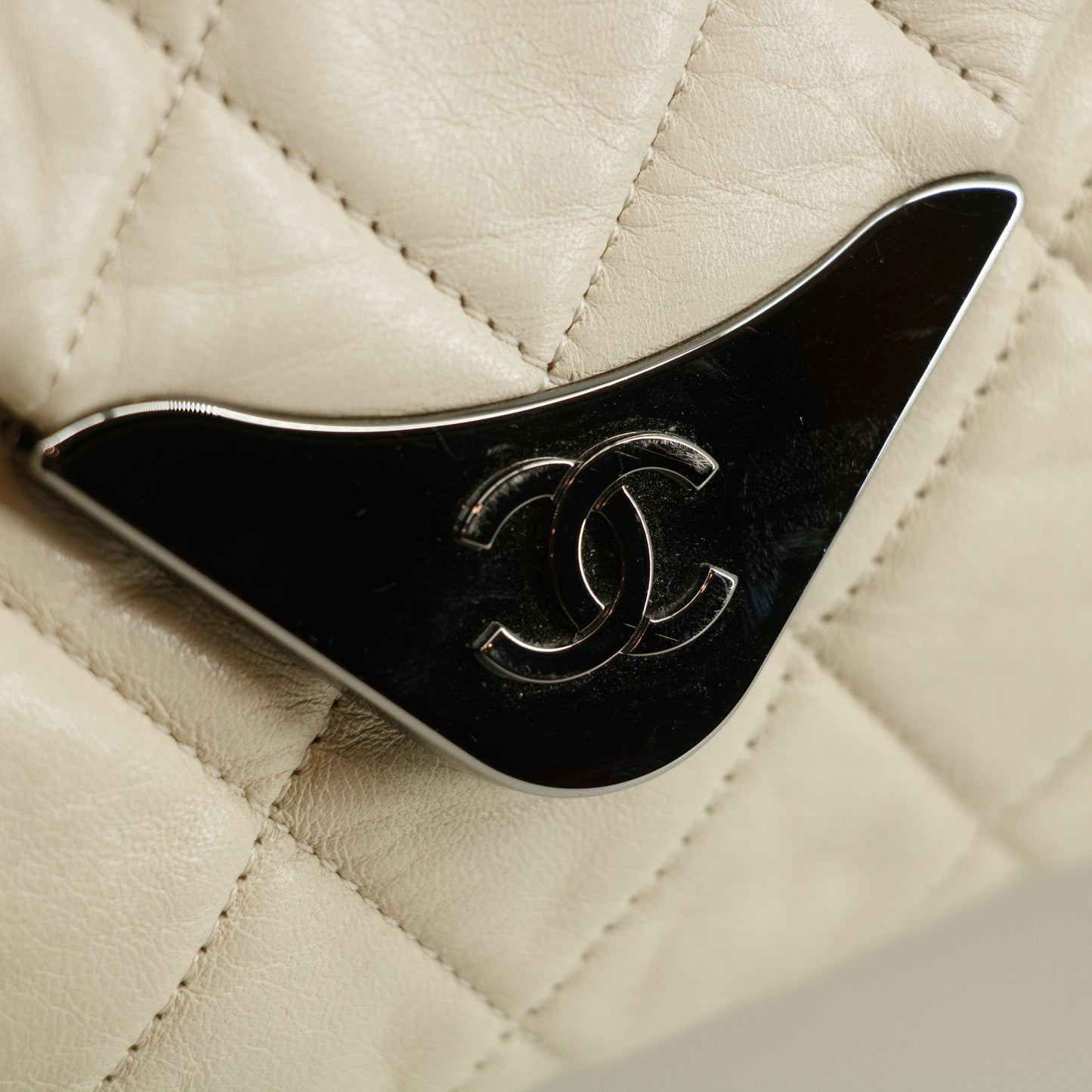 Chanel Envelope Double Flap Shoulder Bag White 11 Series #2619