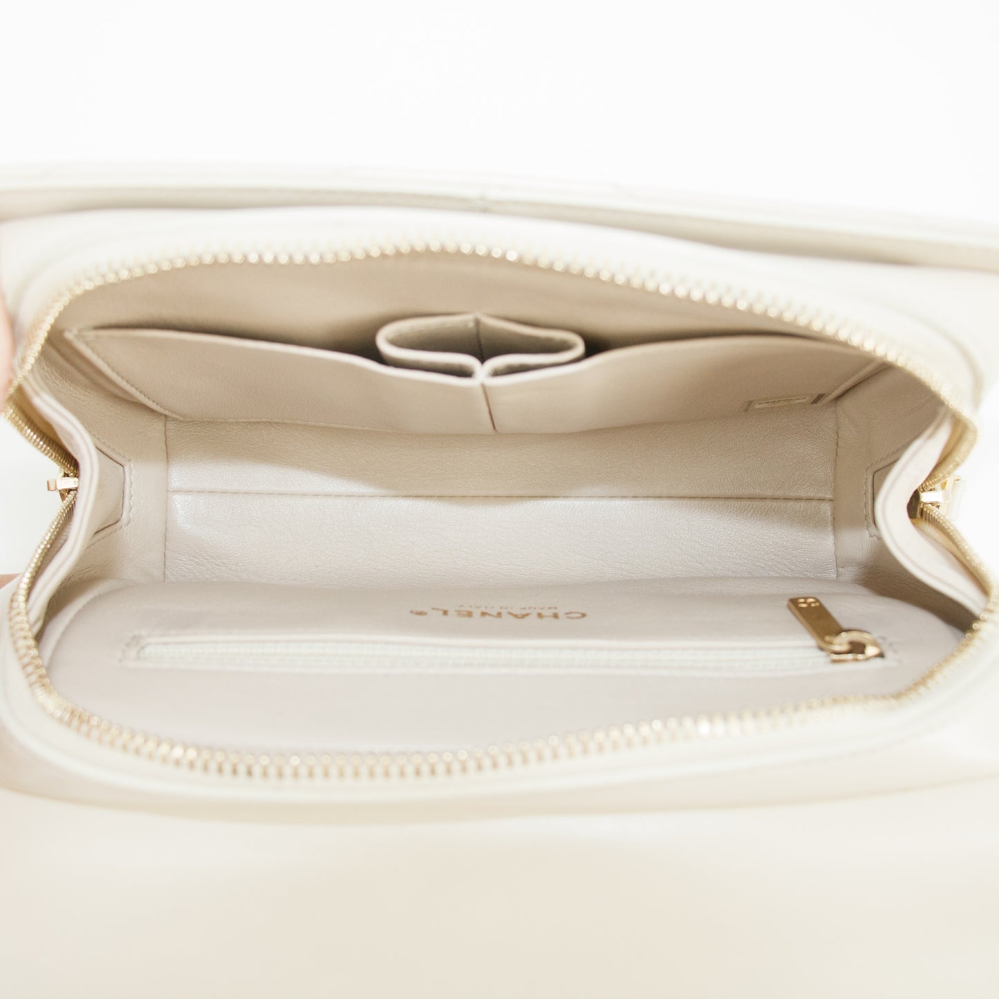 Chanel V-Stitched Single Flap Shoulder Bag 26 Series #2680