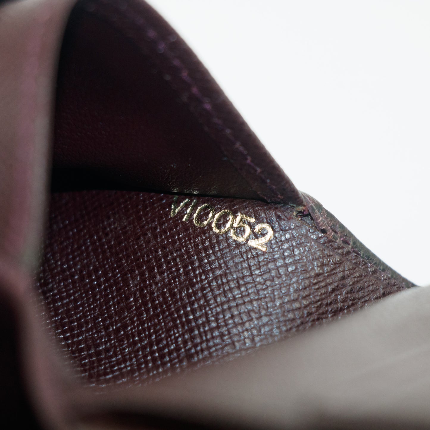 Louis Vuitton Taiga Raisin Bifold Wallet #3017