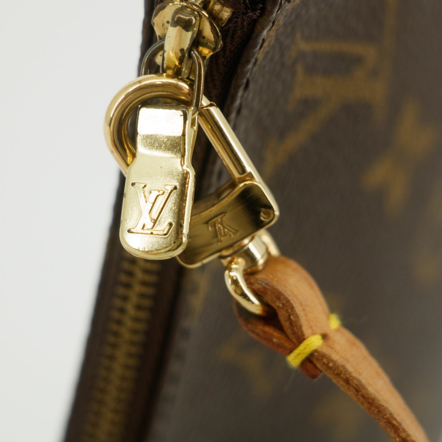 Louis Vuitton Monogram Canvas Brown Pochette Accessories Shoulder Bag #3462