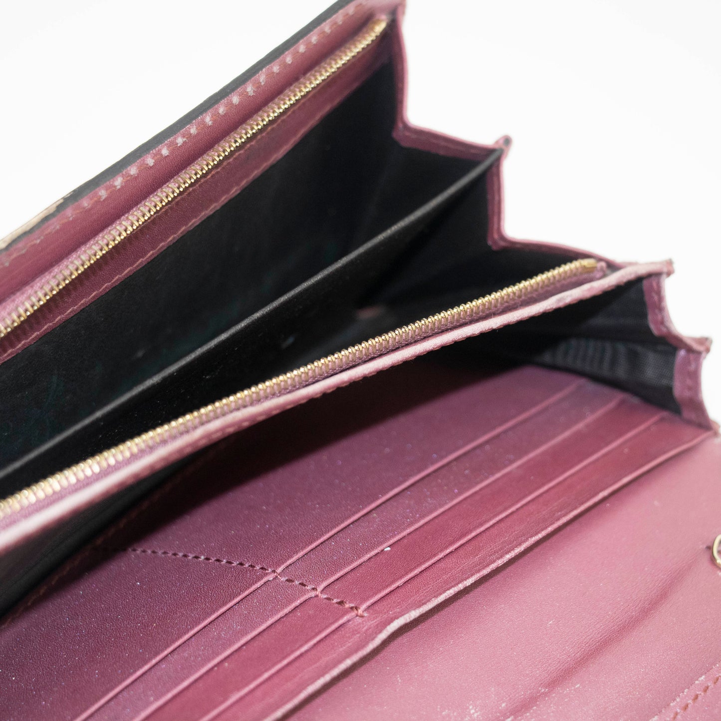 Gucci Microguccisima Patent Leather Pink Long Wallet #3562