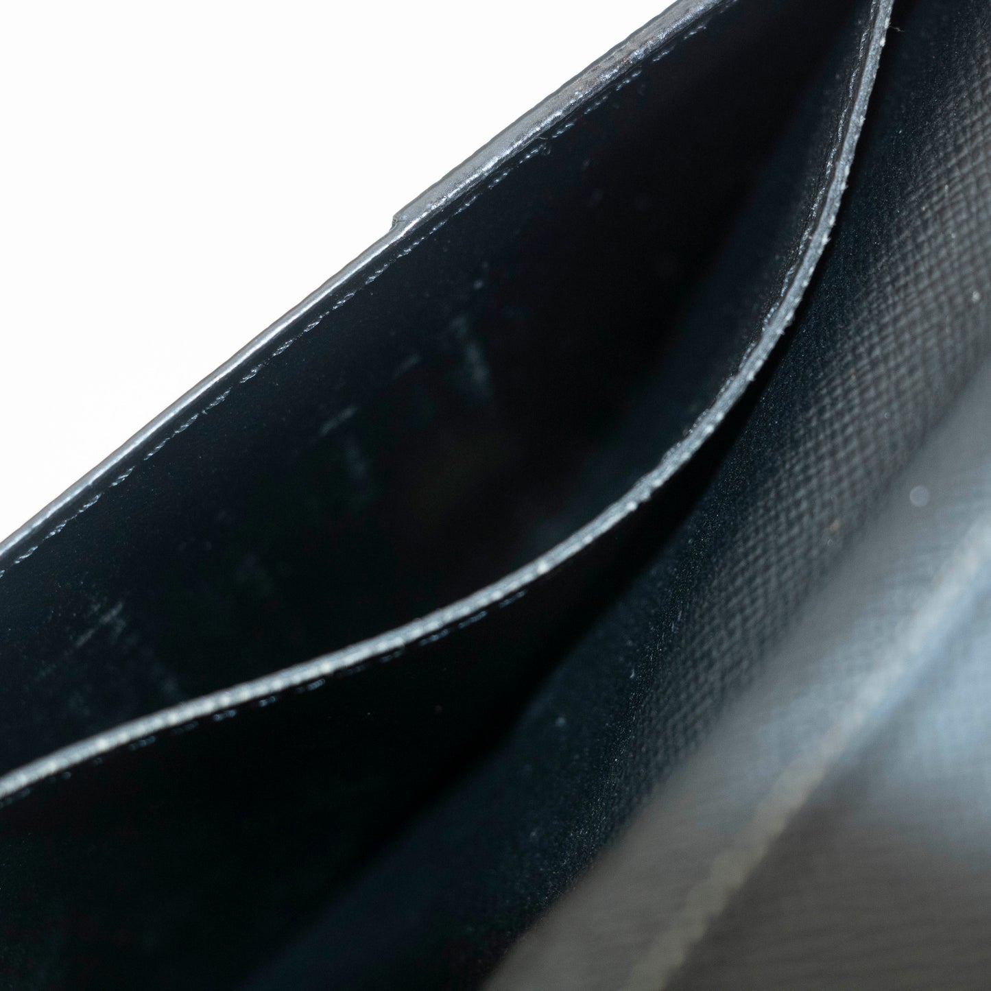 Louis Vuitton Taiga Leather Black Long Wallet #3906