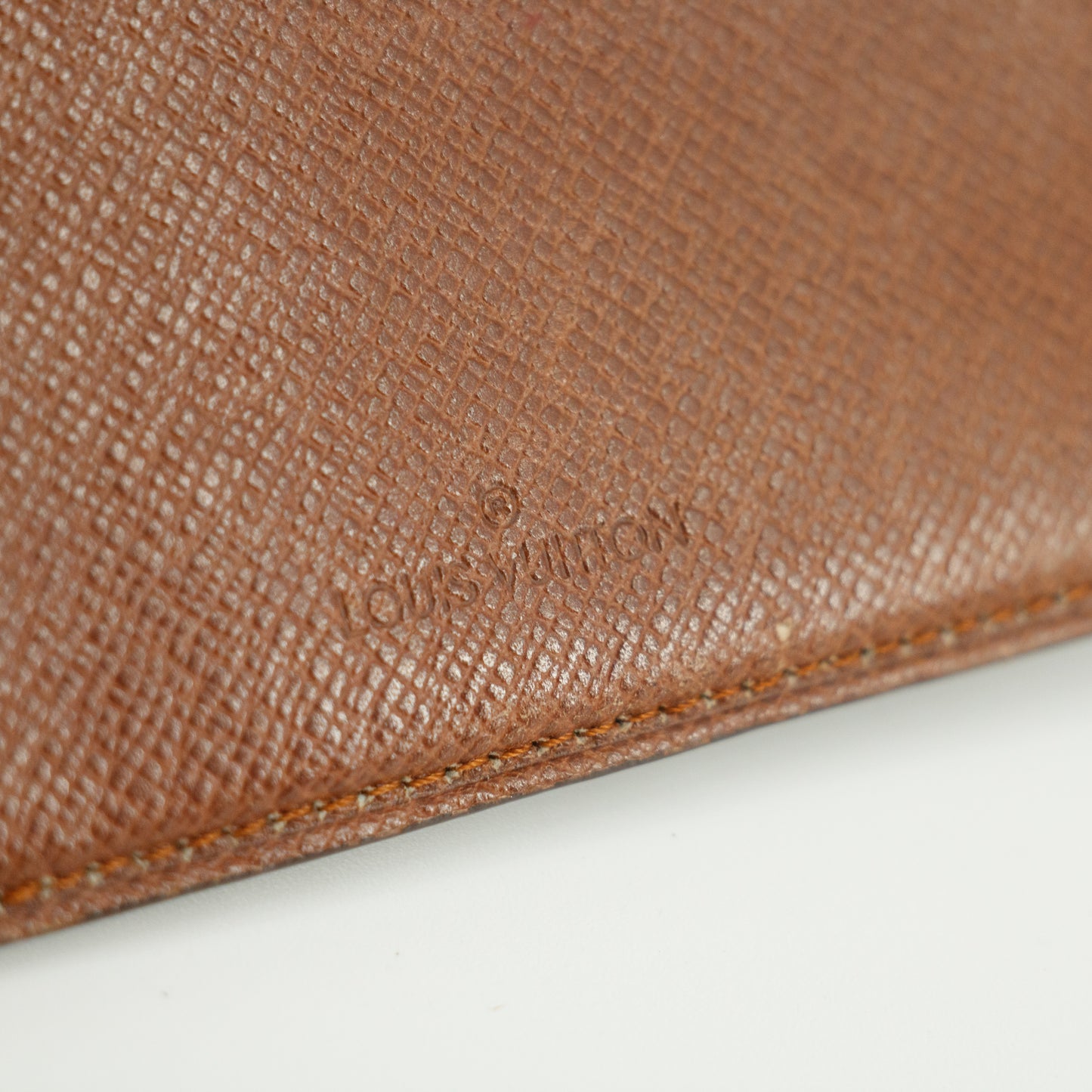 Louis Vuitton Monogram Canvas Bifold Wallet #5156