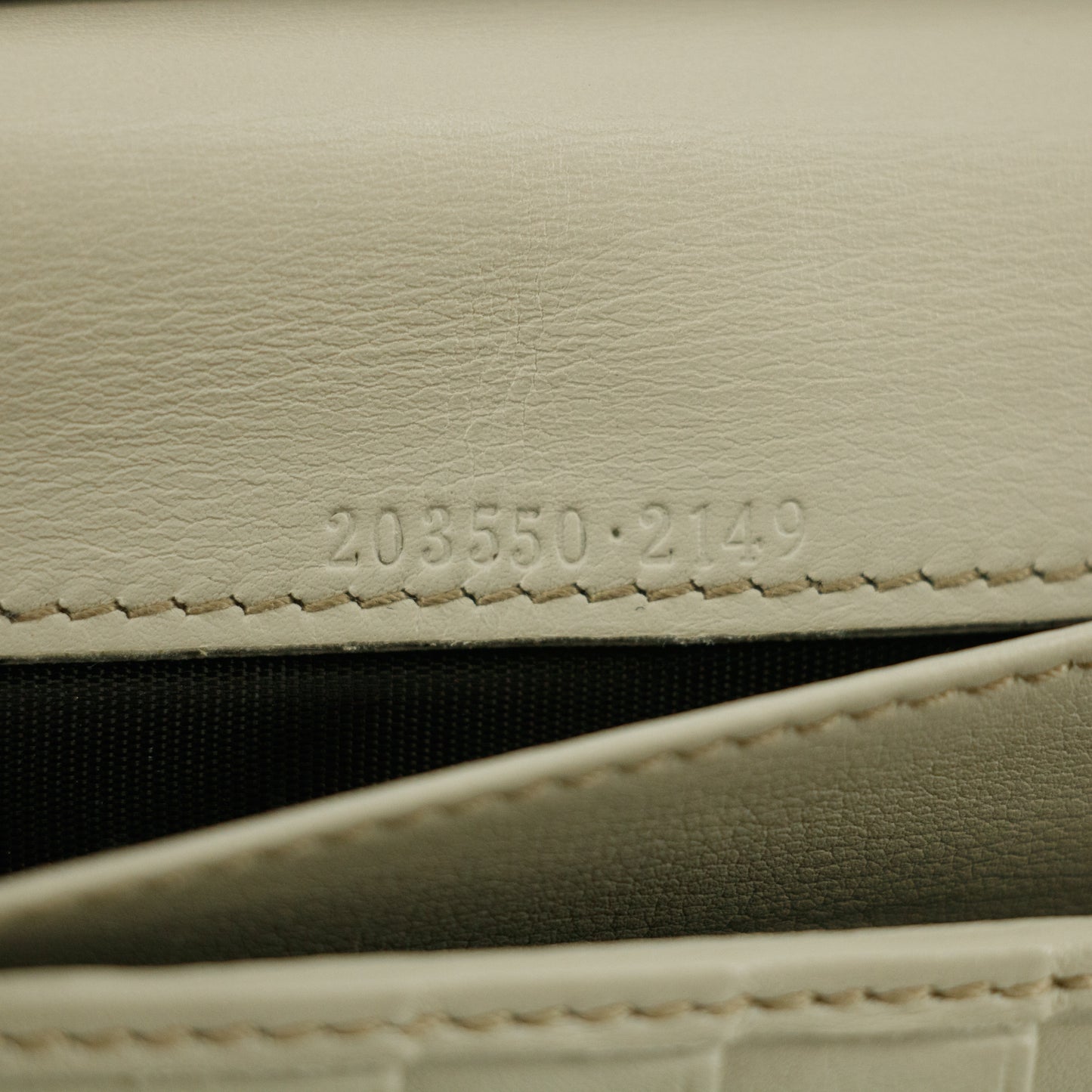 Gucci Guccissima White Heart Continental Long Wallet #5172