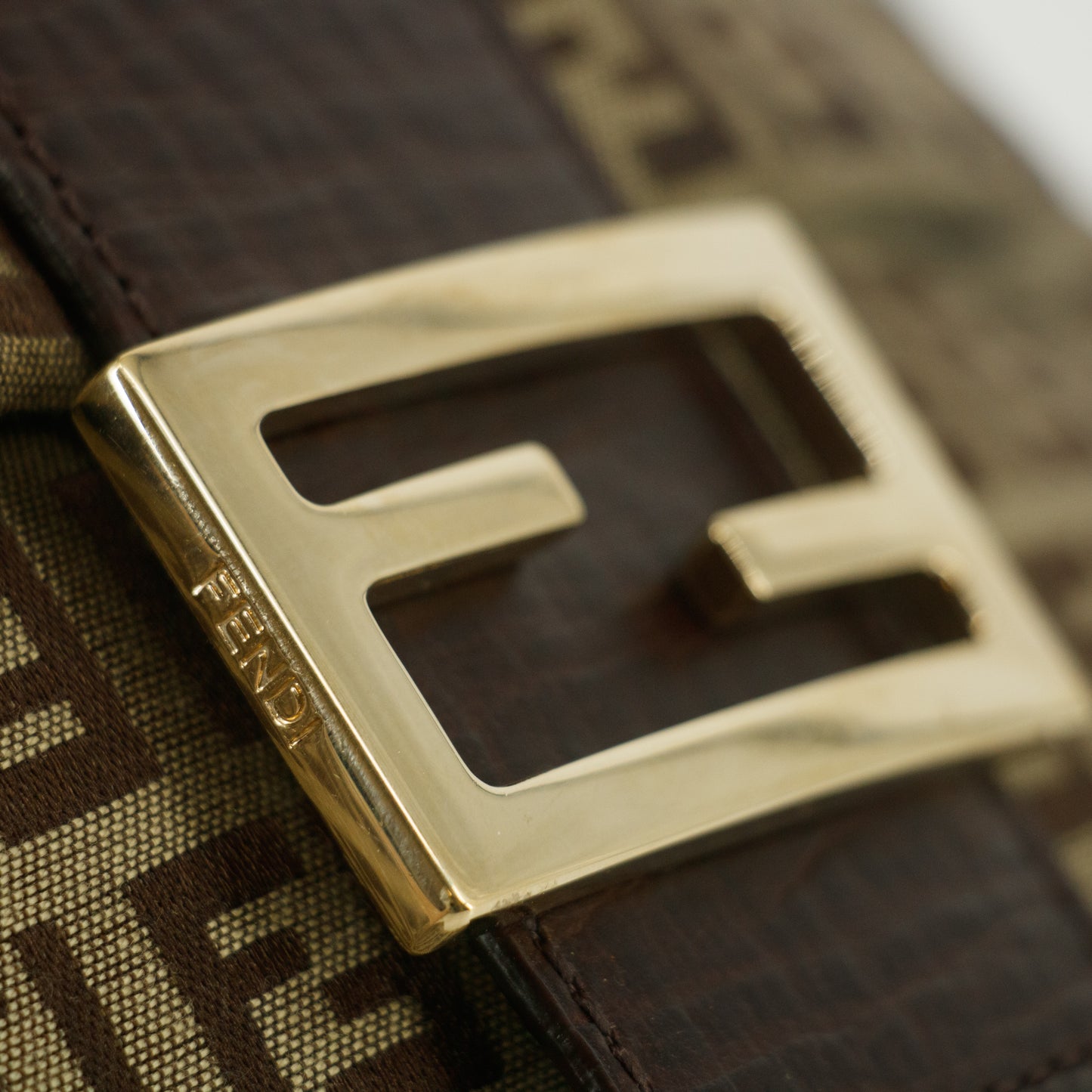 Fendi Mamma Bucket Zucchino Beige G Hardware Shoulder Bag #9313